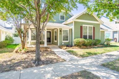 Main picture of 10026 Pinecrest Dr