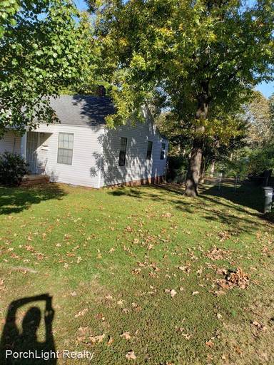 Main picture of 402 Delmont Ave