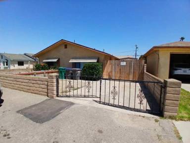 Main picture of 425 Pinal Ave