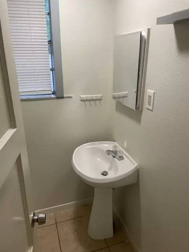 Main picture of 12518 18th Ave