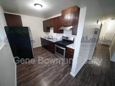 Main picture of 104 126 Laurel Ave