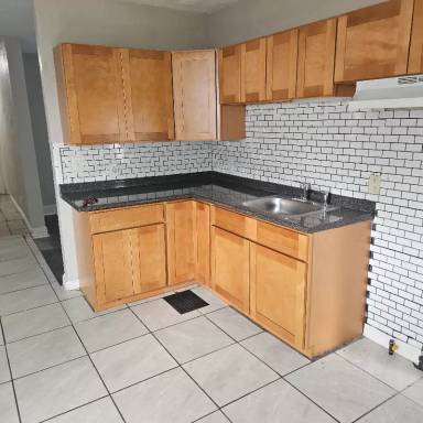 Main picture of 4 McCue Ave