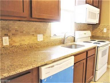Main picture of 5645 Edgewood St
