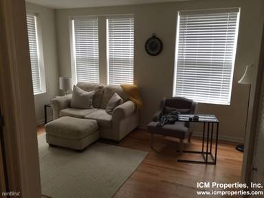 Main picture of 2520 W Leland Ave