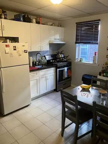Main picture of 1532 S Broad St