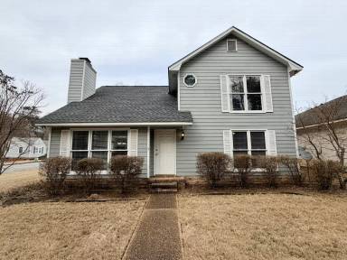 Main picture of 697 Robins Nest Ct