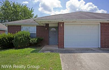 Main picture of 56 Holly Dr