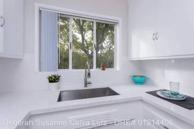 Main picture of 1900 Huntington Dr