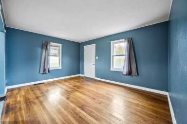 Main picture of 3024 W Wiswall St