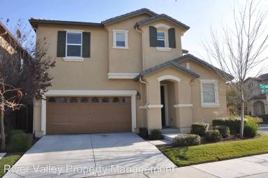 Main picture of 5400 Cliff House Way