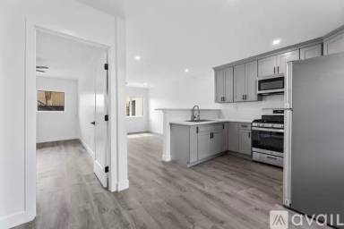 Main picture of 1308 N Mulberry Ave