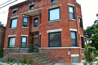 Main picture of 131 W Cedar St
