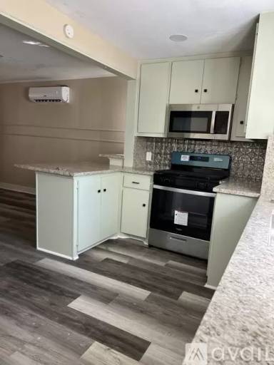 Main picture of 1411 Avenue C