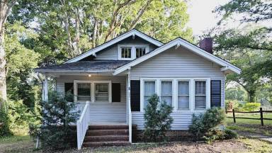 Main picture of 1217 Mountain Ave