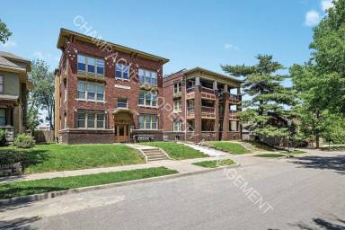 Main picture of 3012 Grand Ave