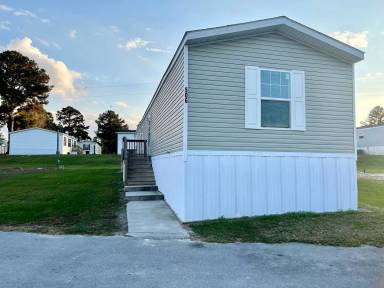 Main picture of 553 Corbin St