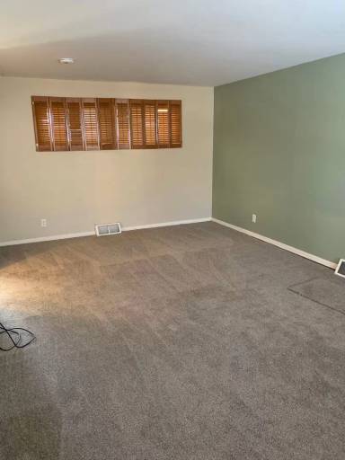 Main picture of 4720 Cayuga Rd