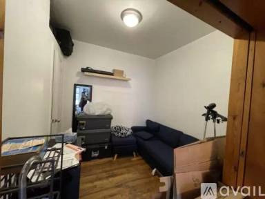 Main picture of 405 E 12th St