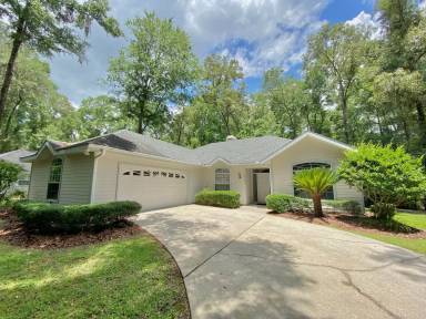 Main picture of 10128 SW 44th Ln