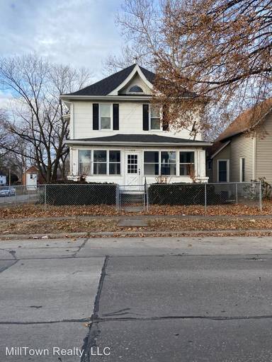 Main picture of 1729 12th St