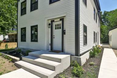 Main picture of 309 Green St