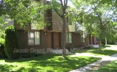 Main picture of 667 N Fanning Ave
