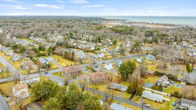 Main picture of 385 Winnacunnet Rd