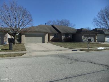 Main picture of 2700 Findley Dr