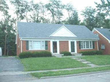 Main picture of 1821 1/2 Marietta Dr