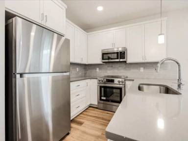Main picture of 8438 SE 21st Ave