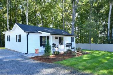 Main picture of 7809 Grapevine Rd