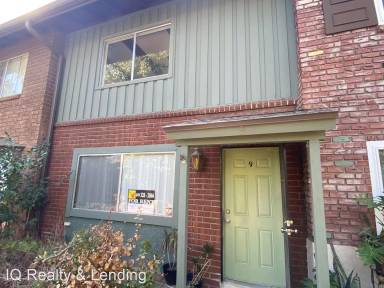 Main picture of 749 S Mollison Ave