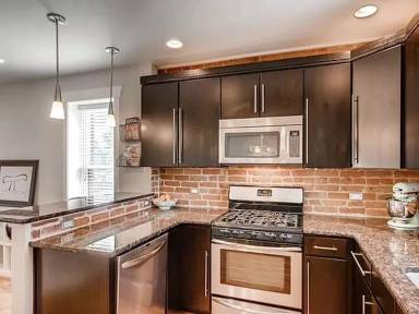 Main picture of 720 31st St