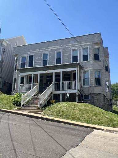Main picture of 287 Cardiff St