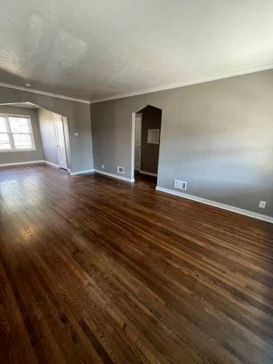 Main picture of 5140 Evans St