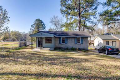 Main picture of 2826 Ansel St