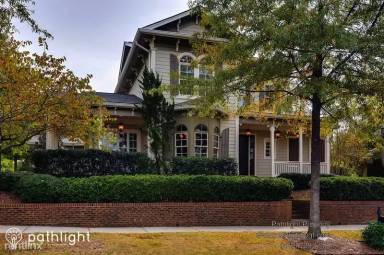 Main picture of 3243 Bakewell St