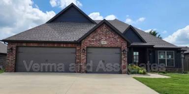 Main picture of 3201 SW Hazelnut Ave