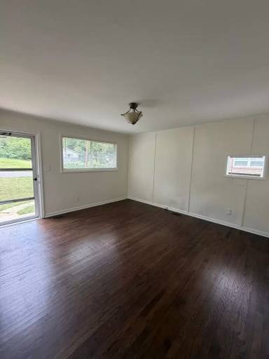 Main picture of 2607 Thornton Rd