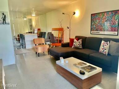Main picture of 2809 N Los Felices Cir E