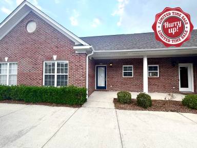 Main picture of 323 Hibiscus Way