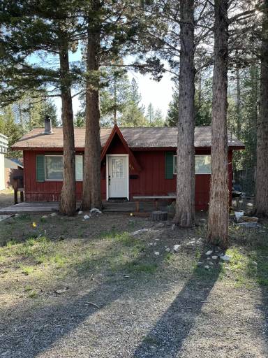 Main picture of 2637 Henderson St