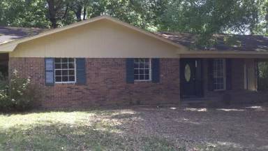 Main picture of 3152 Fleetwood Dr