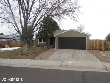 Main picture of 2790 S Truckee St