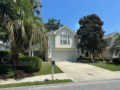 Main picture of 240 Oak Ridge Cir