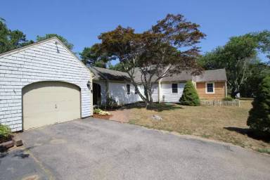 Main picture of 52 Boulder Brook Rd