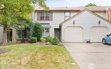 Main picture of 42 Fox Hill Ln