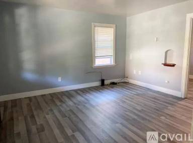 Main picture of 3872 Vine St