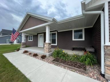 Main picture of 245 Alyssa St