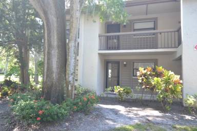 Main picture of 3048 Eastland Blvd
